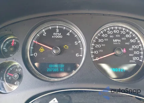 2008 Chevrolet Tahoe Lt z USA, uszkodzony, nr VIN 1GNFC13018J101046